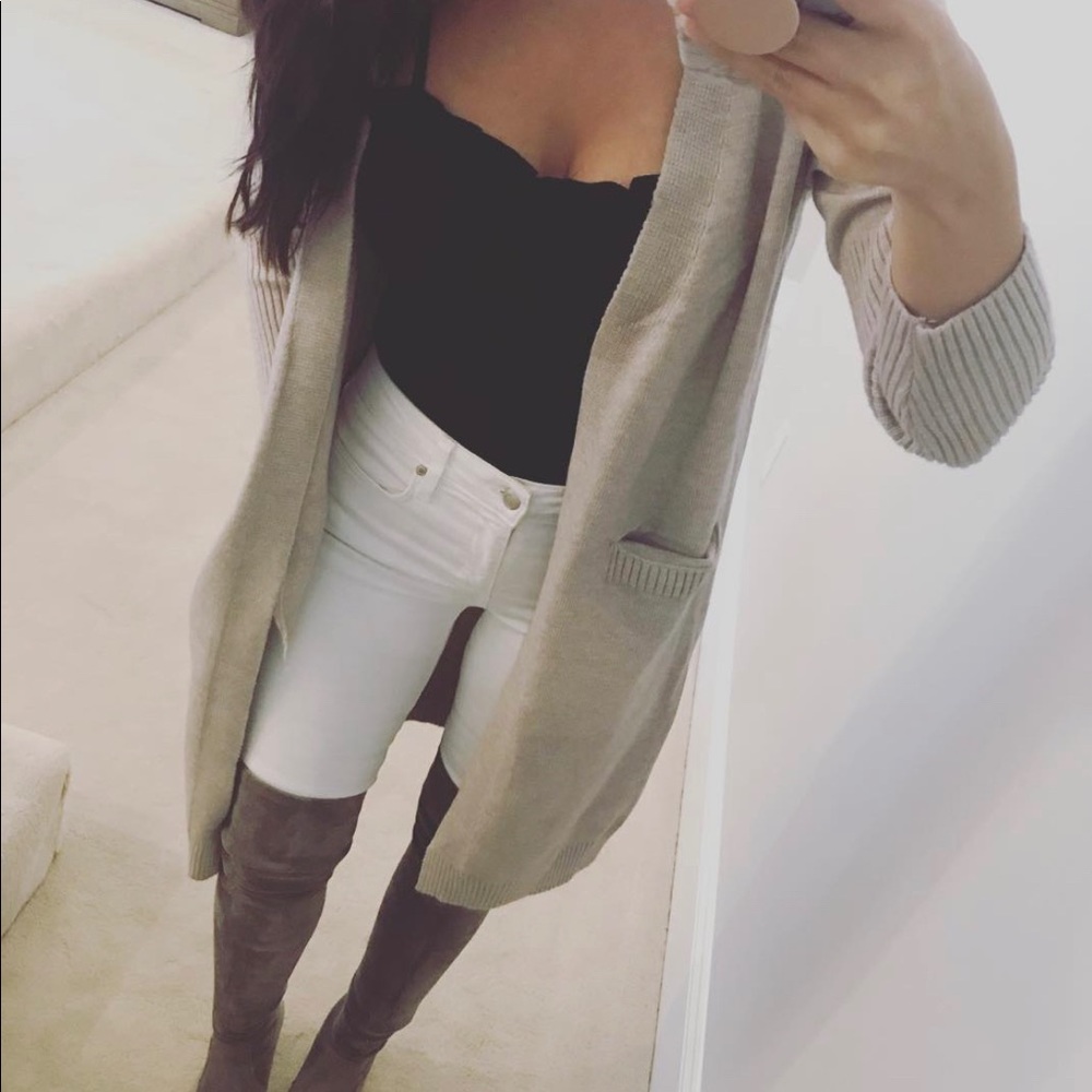 Joe’s white jeans